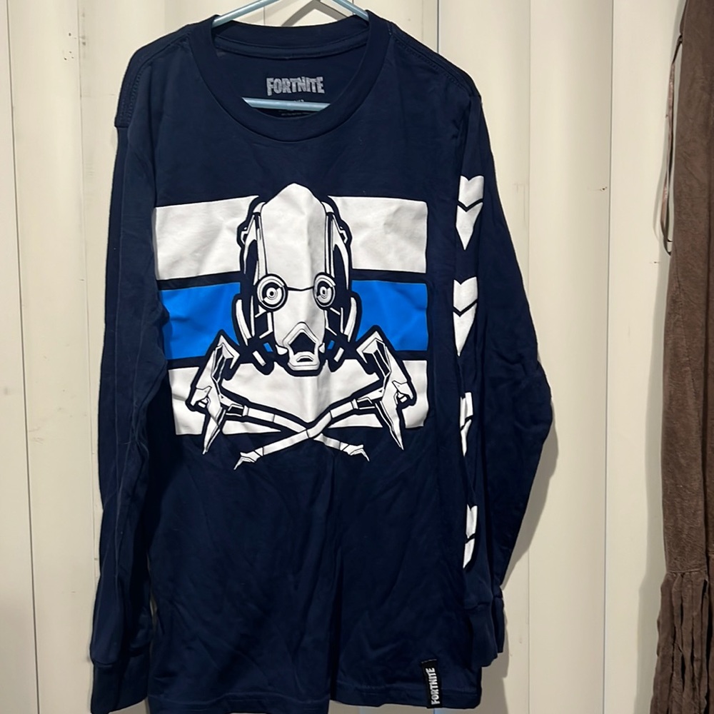 Graphic, long sleeve T-shirt
